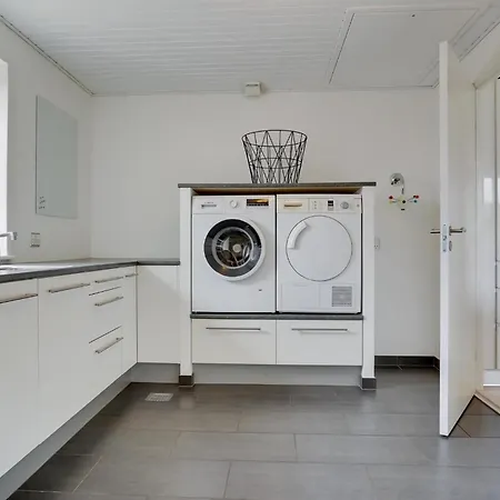 House For Your Family Stay! *