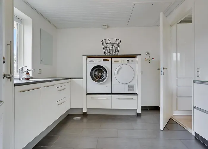 House For Your Family Stay! *